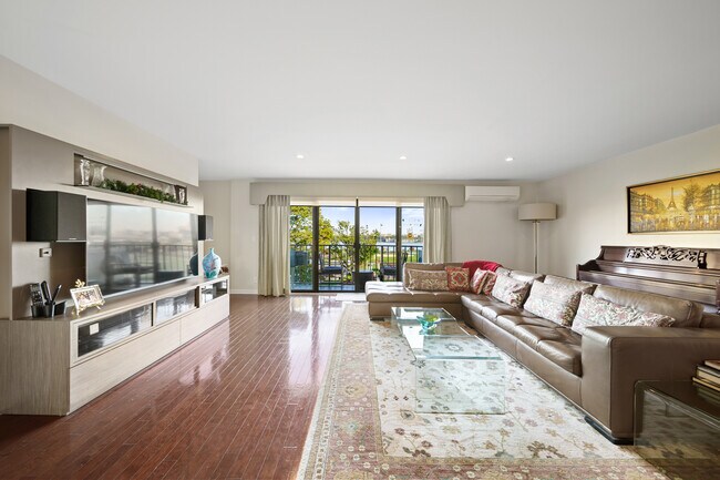 Foto del edificio - 1150 River Rd