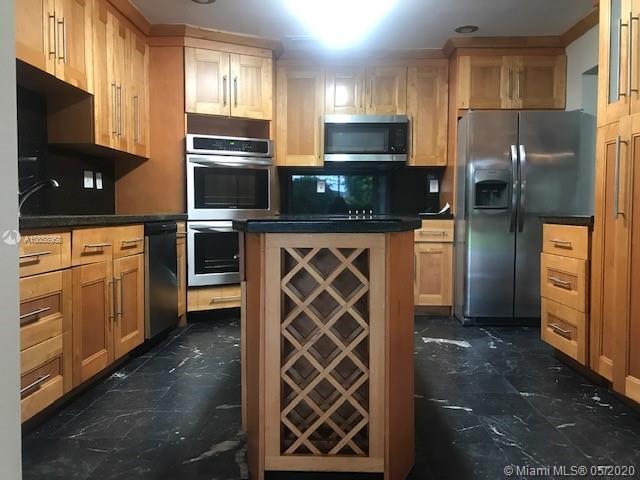 Foto del edificio - 9700 SW 104th Ct