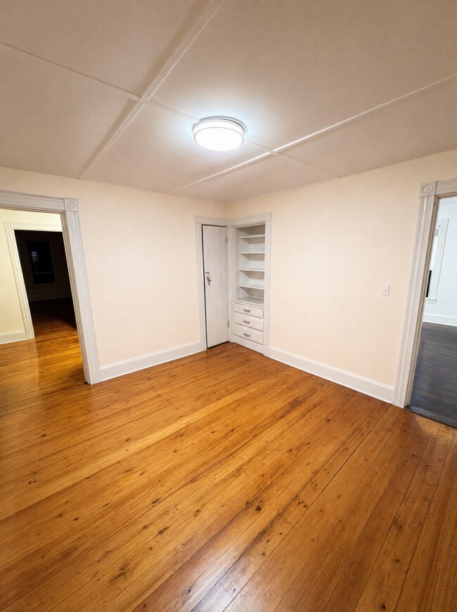 Living Room - 12 Jay St