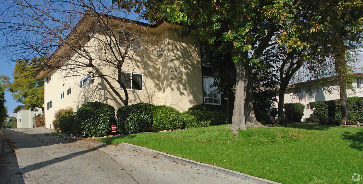 Primary Photo - 995 Orange Grove Blvd