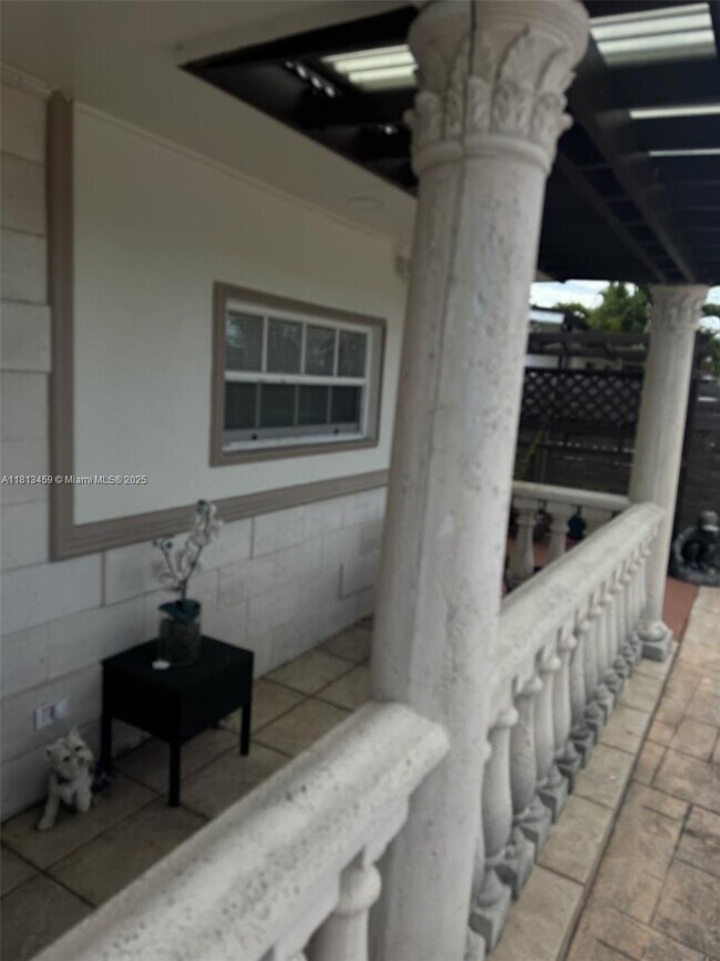 Building Photo - 2200 SW 122nd Ave