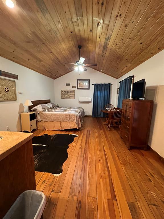 Foto del edificio - 961 Buttercup Ln