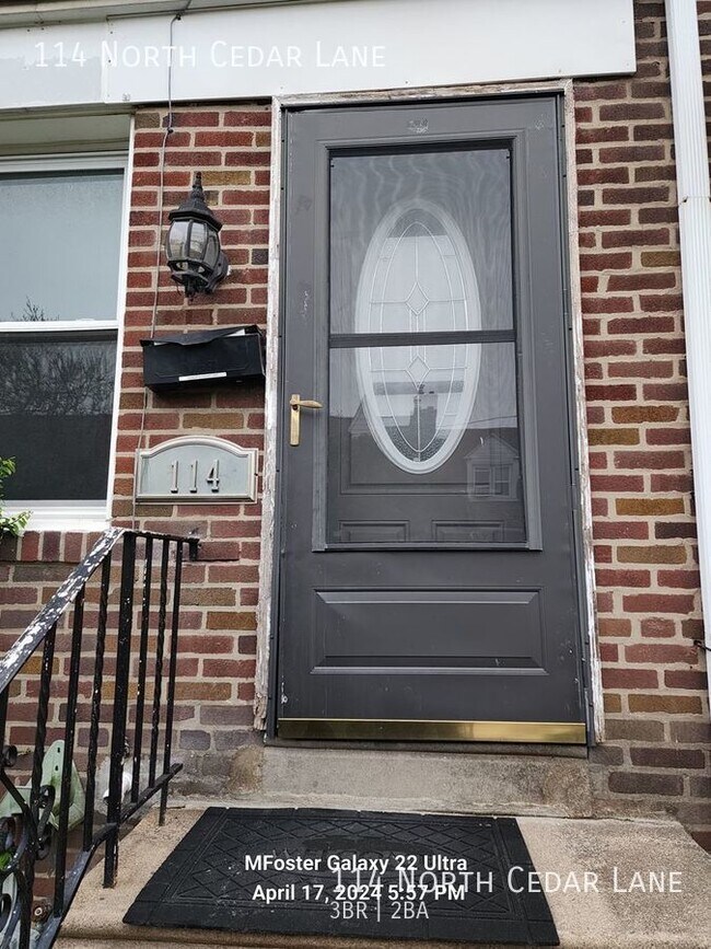 Foto del edificio - 3br 2bath 114 N Cedar Ln Two Full Bath/Two...
