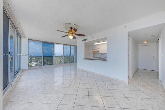 Foto del edificio - 1720 Harrison St