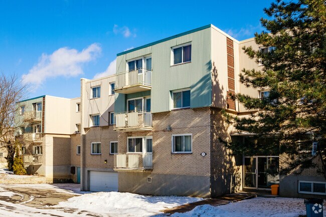 Photo du bâtiment - Renaissance Apartments