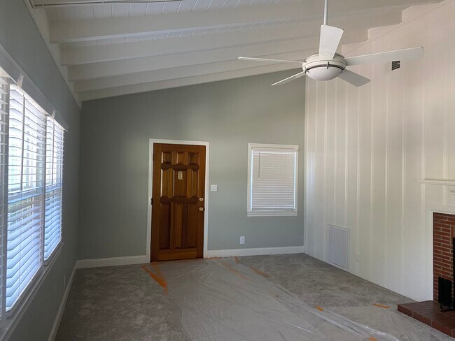 Building Photo - 2804 Mira Vista Dr