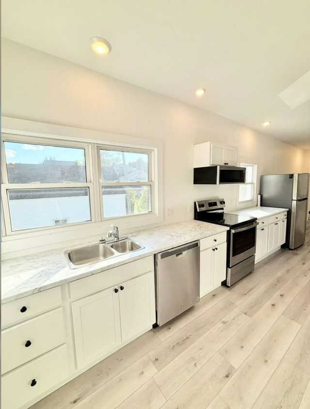 Primary Photo - For Rent – Newly Renovated 2 Bedroom, 2 Ba...