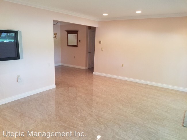 Foto del edificio - 2 br, 1.5 bath House - 3039 Via Vista Unit A