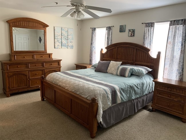 Building Photo - 17 Shell Ave SE