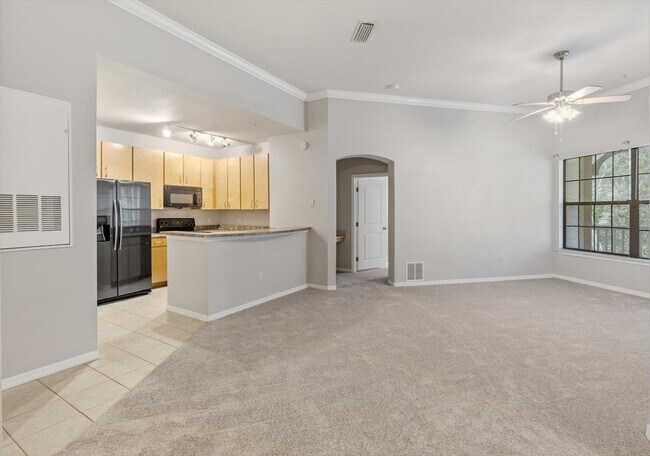 Building Photo - Gated Bartram Park Condo