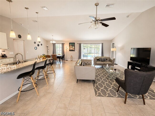 Foto del edificio - 1008 SW 33rd Terrace