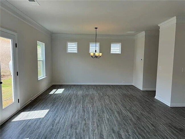 Foto del edificio - 35 Roberson Dr