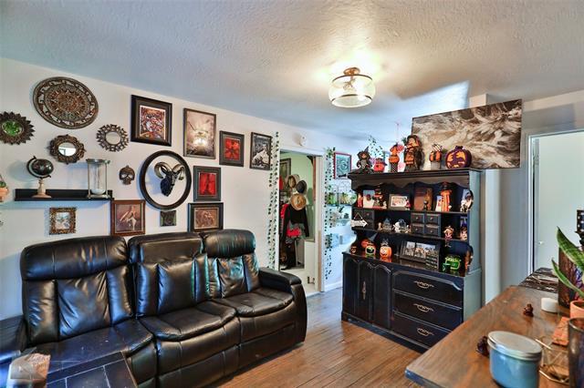 Foto del edificio - 824 S 14th St