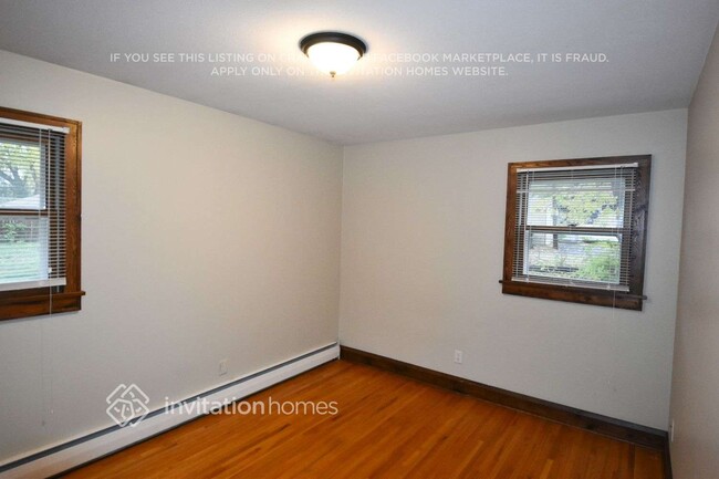 Foto del edificio - 3942 Polk St NE
