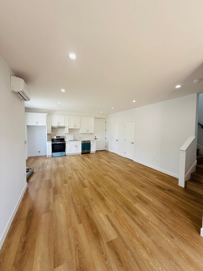 Foto del edificio - 15826 Hayland St