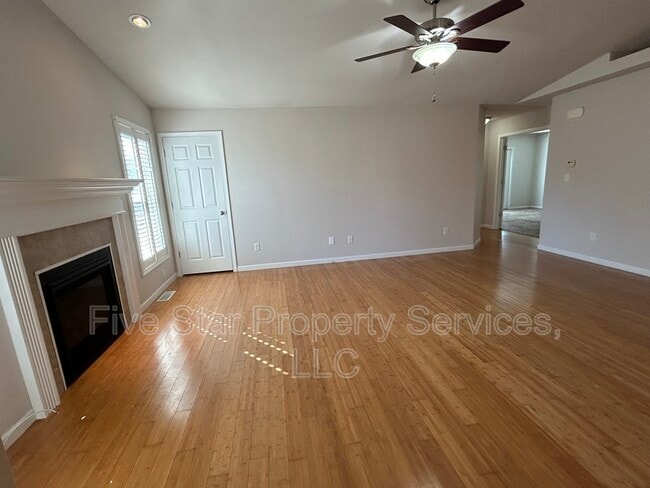 Building Photo - 1414 School House Ln