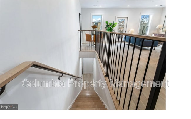 Building Photo - 616 Quebec Pl NW