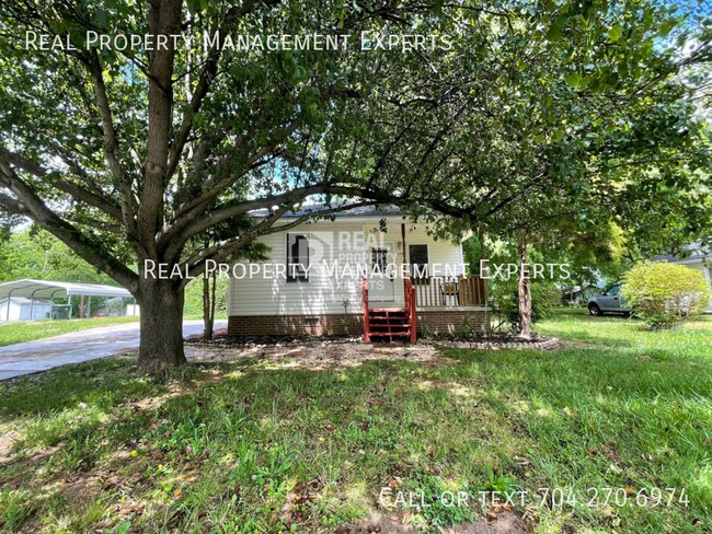 Building Photo - 668 Brookwood St