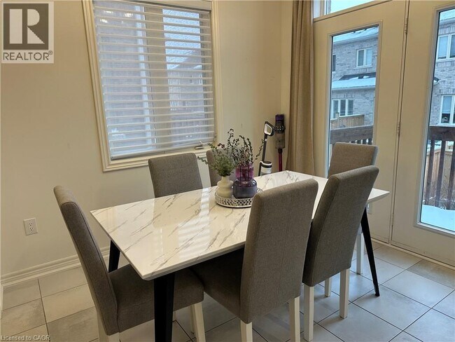 Photo du bâtiment - 112 Skinner Rd