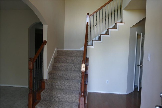 Foto del edificio - 14620 Logan Springs Dr