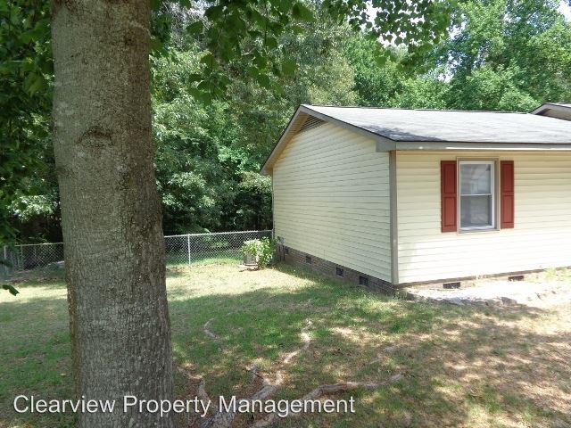 Building Photo - 945 Kennesaw Dr