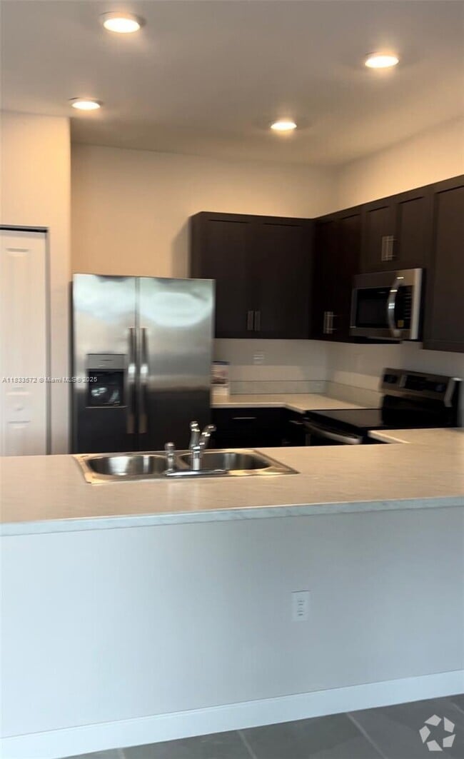 Building Photo - 28718 SW 133rd Ct