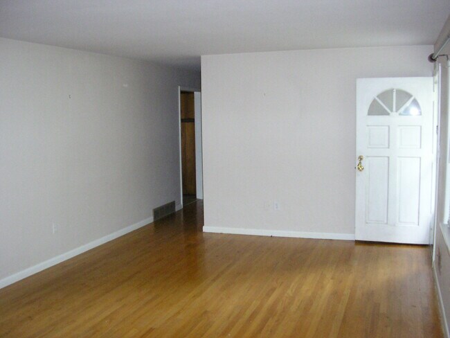 Foto del edificio - 1415 Woodhurst St