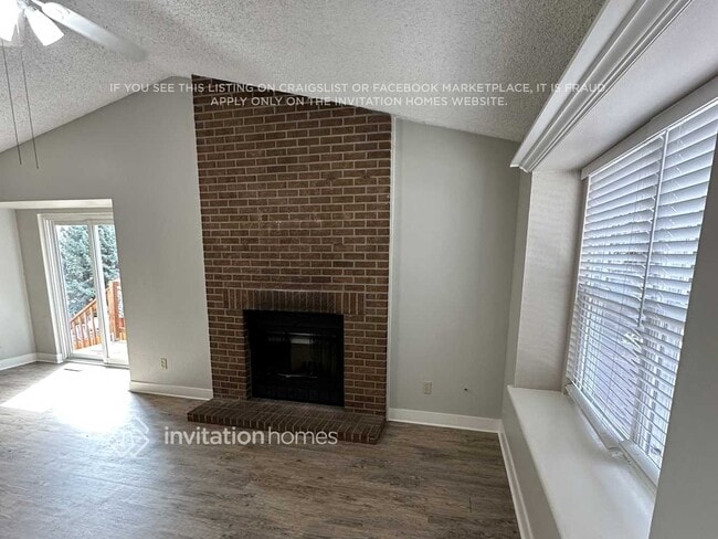 Building Photo - 4554 S Richfield St