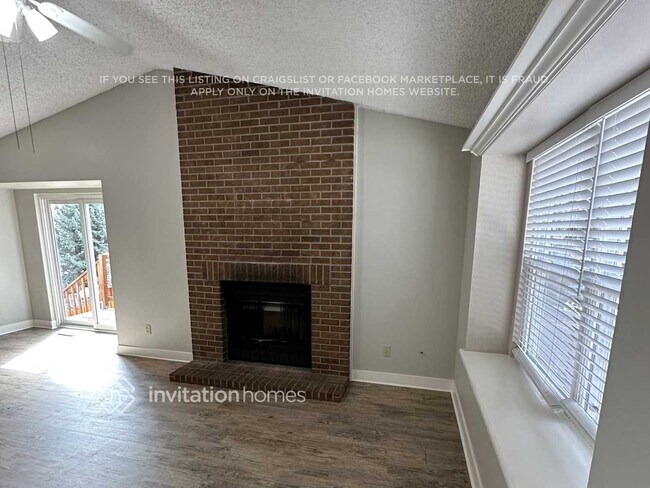 Foto del edificio - 4554 S Richfield St