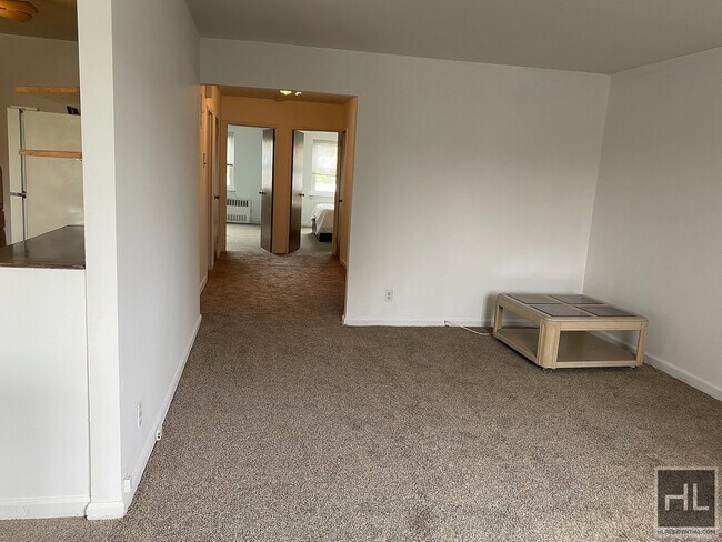 Building Photo - 51-05 Hillyer St