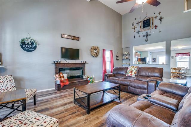 Foto del edificio - 414 Plum Dr