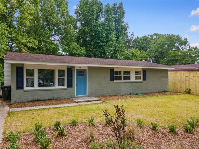 Primary Photo - 941 Beverly Dr