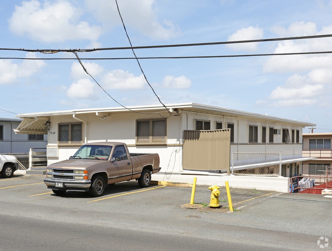 Primary Photo - 98-647 Moanalua Loop