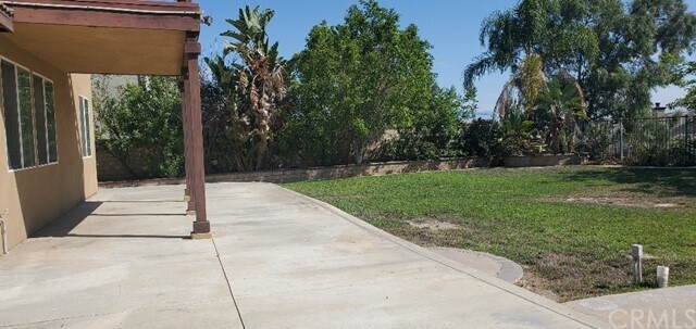Building Photo - 1625 Paseo Vista St