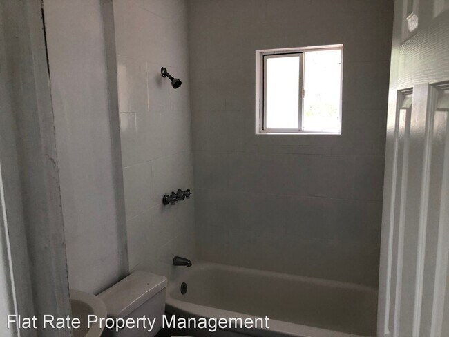 Building Photo - 2 br, 1 bath House - 709 SW 19th Avenue