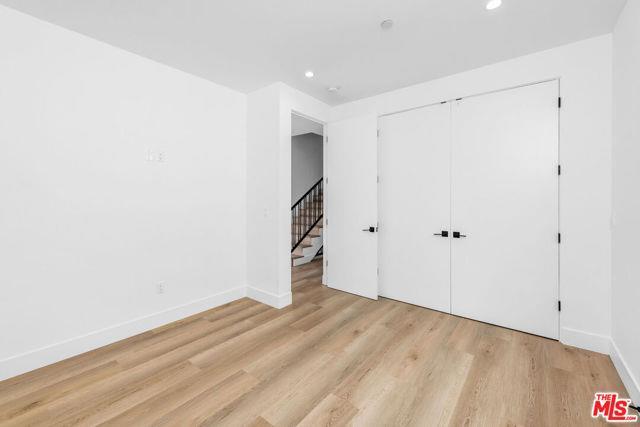 Foto del edificio - 4337 Dixie Canyon Ave