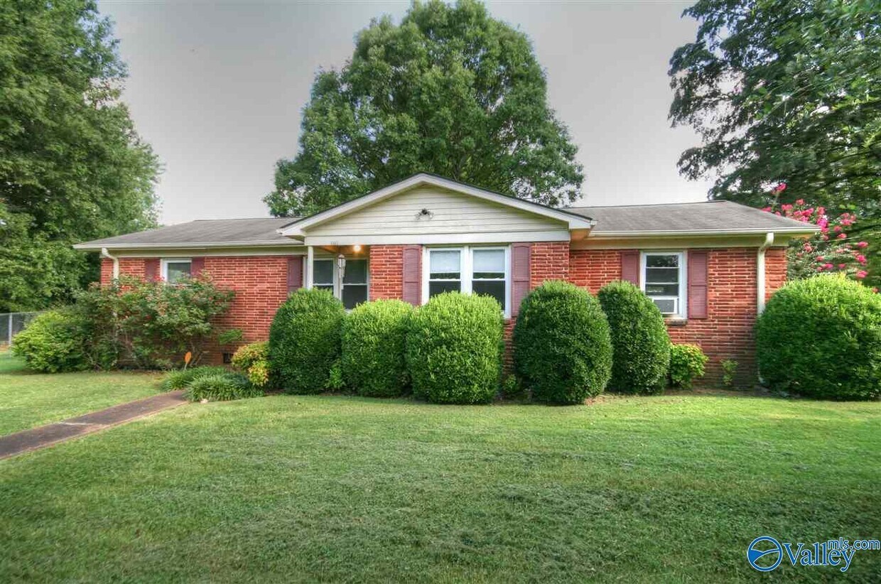2900 Ford Pl NW, Huntsville, AL 35810 House Rental in Huntsville, AL
