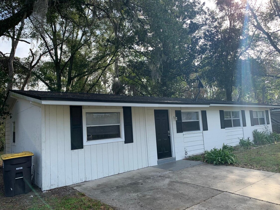 893 Westgate Dr, Jacksonville, FL 32221 House Rental in Jacksonville