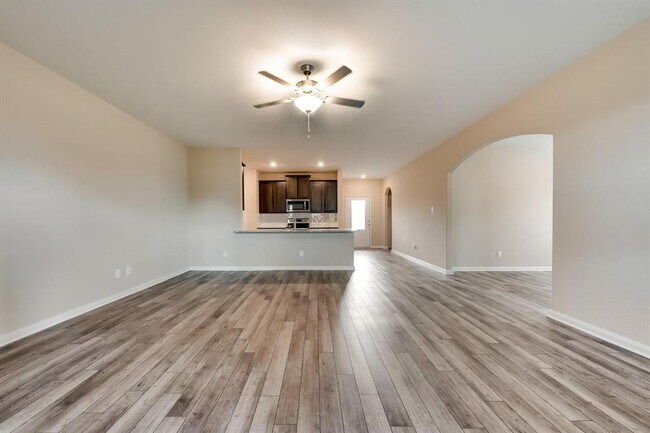 Foto del edificio - 1172 Beaverwood Ln