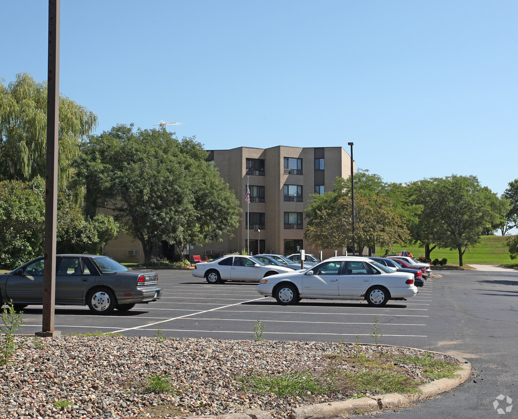 Building Photo - Prior Manor