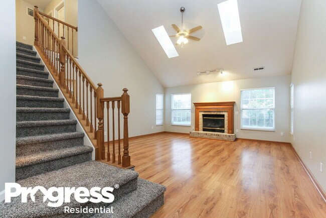 Building Photo - 401 Creekstone Dr