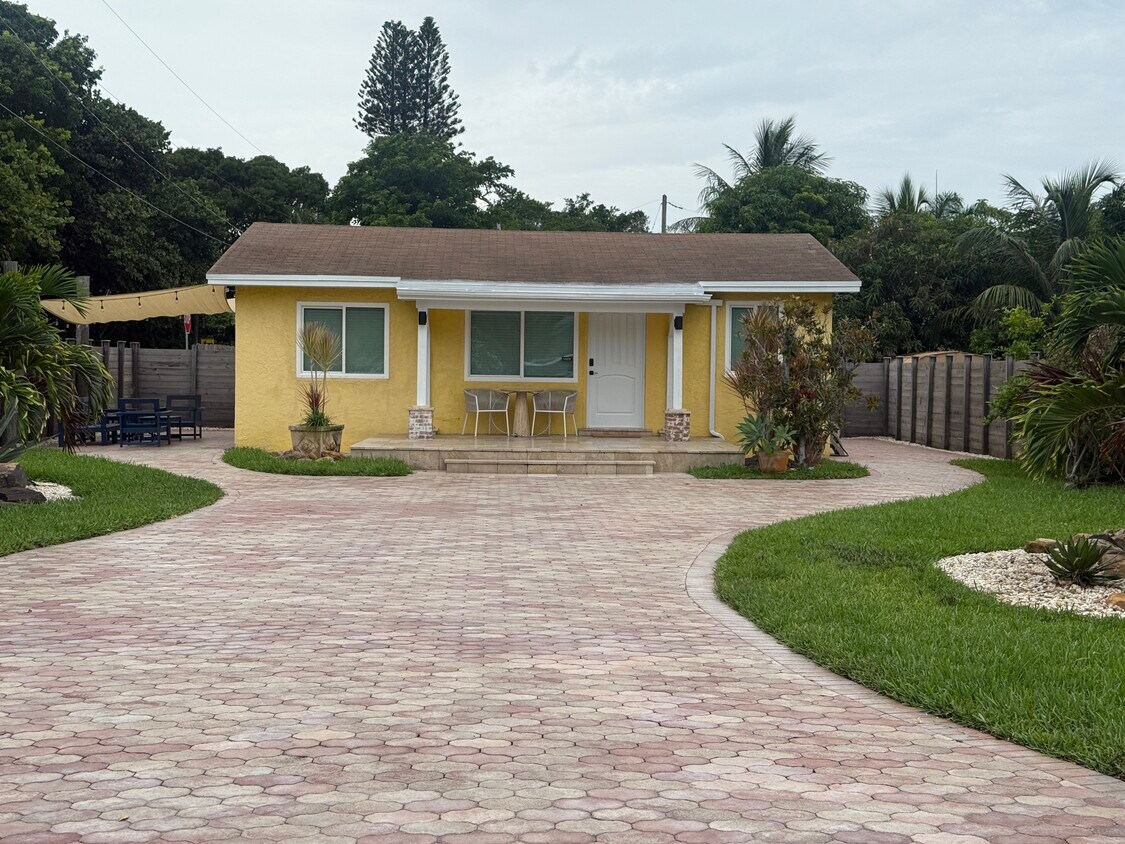 Foto principal - 18 NW 12th Ave