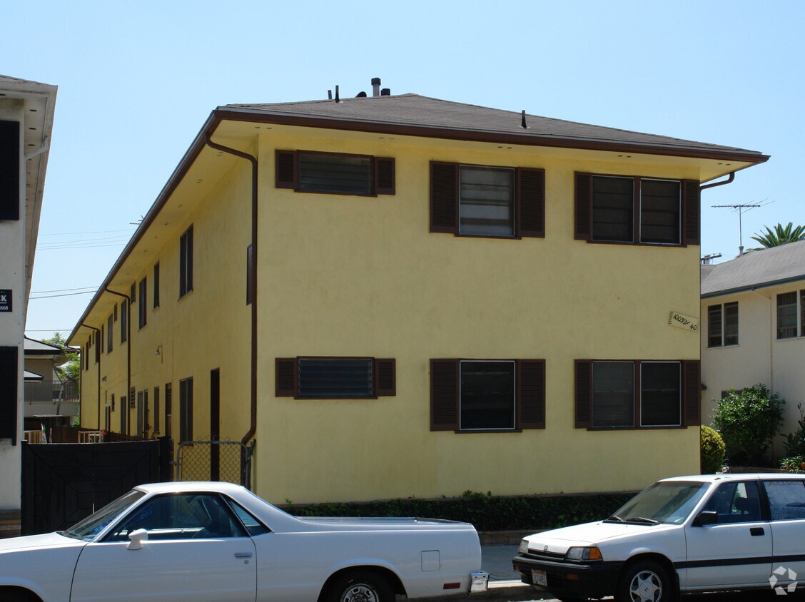 Foto del edificio - 10032-10040 Culver Blvd