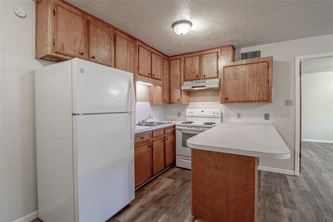 Foto del edificio - 120 McAdams Ln