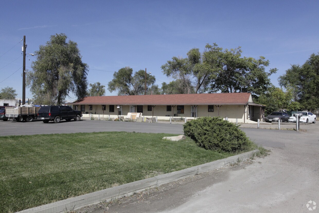 Building Photo - 7501 Brighton Blvd