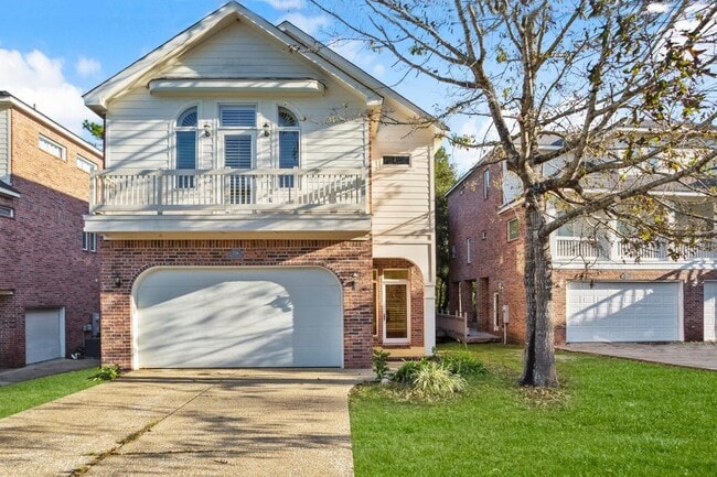 Building Photo - 7516 Pinehurst Ct