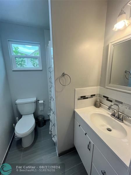 Foto del edificio - 2821 NE 8th Terrace