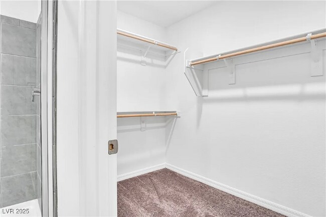 Foto del edificio - 5772 Avondale Rise Wy