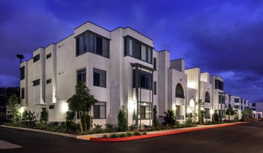 Building Photo - Dylan Point Loma