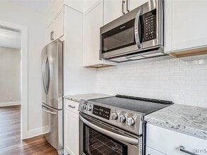 Building Photo - 26 Paris Rd Building Photo - 26 Paris Rd